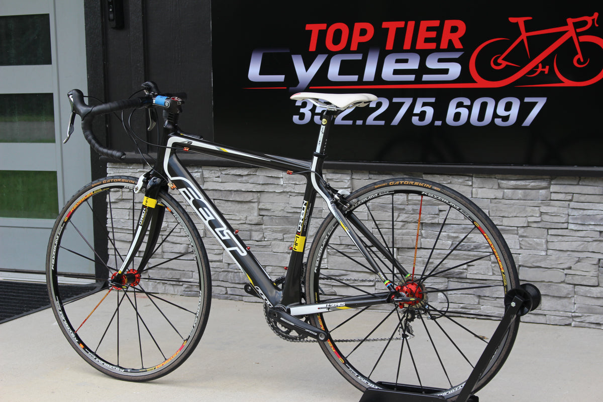 2010 Felt Z5 - Full Carbon - Shimano 105 - 17lb