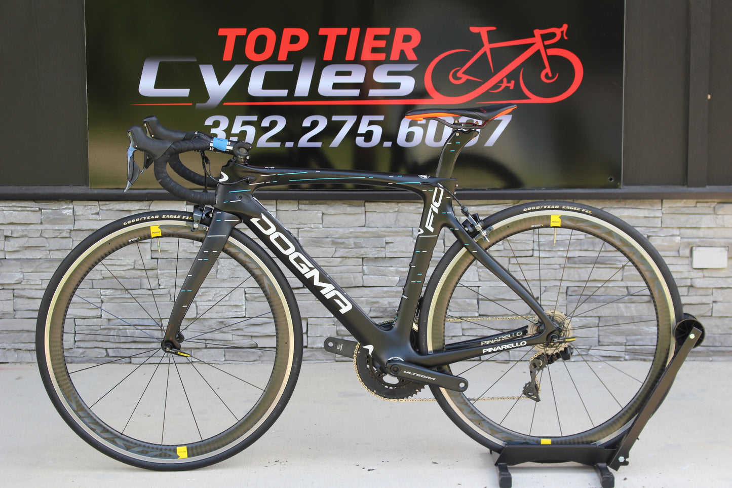 2017 Pinarello F10 Ult Di2- Team Sky- Race Wheels
