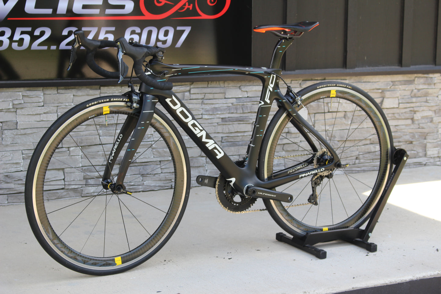 2017 Pinarello F10 Ult Di2- Team Sky- Race Wheels