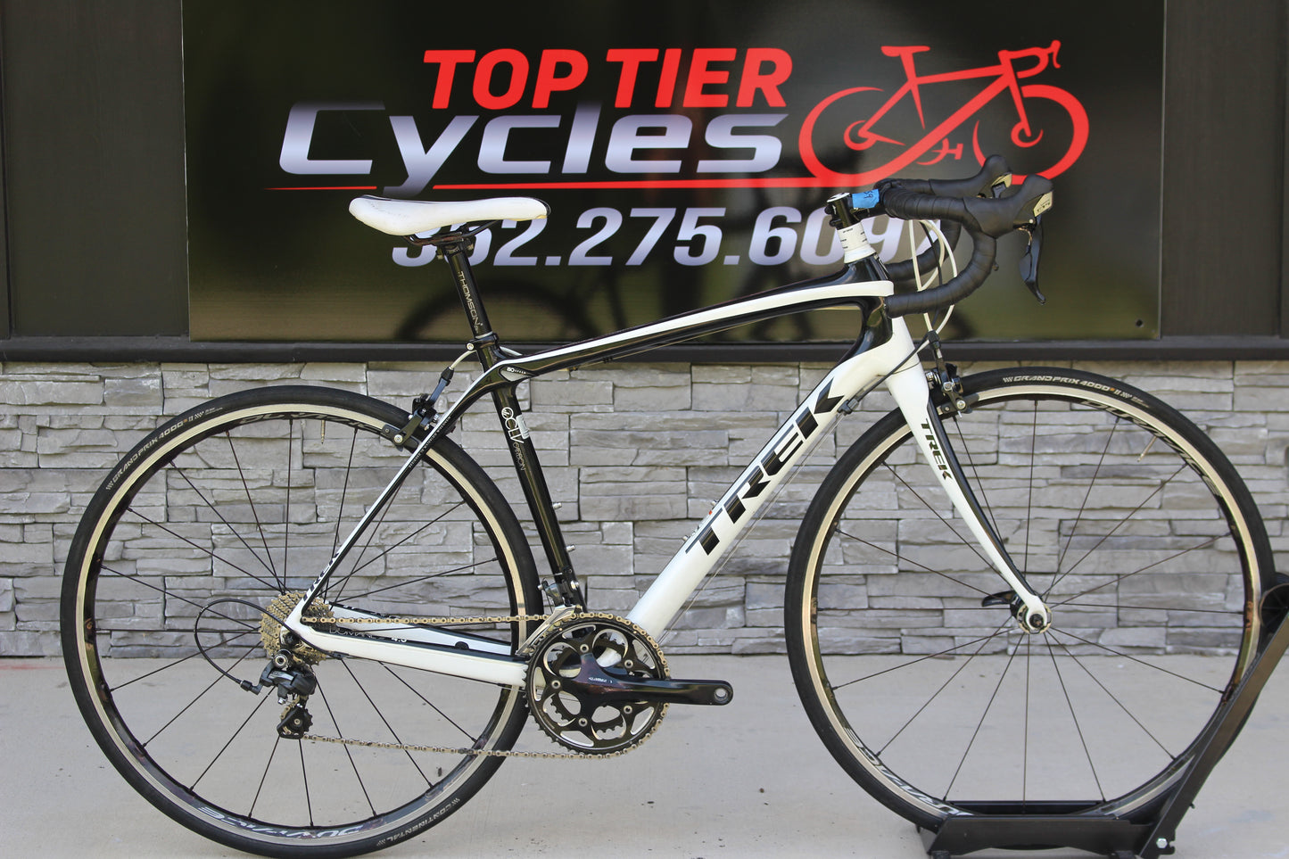 2013 Trek Domane 4.5- Full Carbon/Ultegra- 17lbs