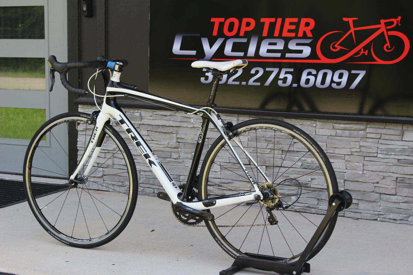 2013 Trek Domane 4.5- Full Carbon/Ultegra- 17lbs