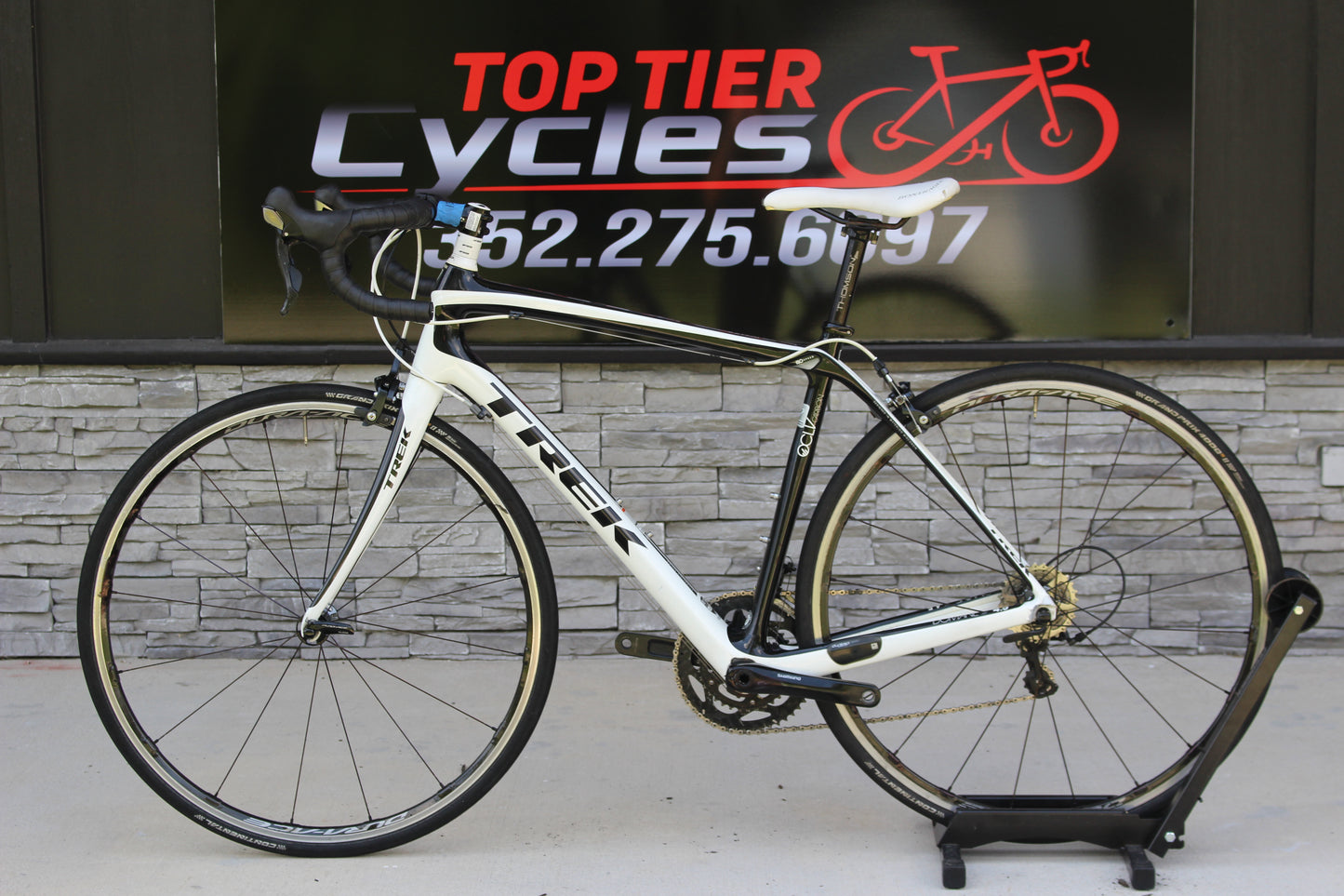 2013 Trek Domane 4.5- Full Carbon/Ultegra- 17lbs