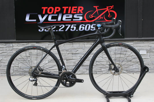 2015 Trek Domane 6.9 Disc- Dura-Ace Di2- 17lbs
