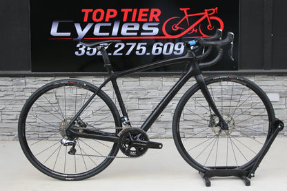 2015 Trek Domane 6.9 Disc- Dura-Ace Di2- 17lbs
