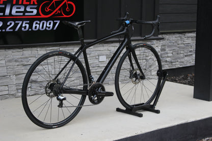2015 Trek Domane 6.9 Disc- Dura-Ace Di2- 17lbs