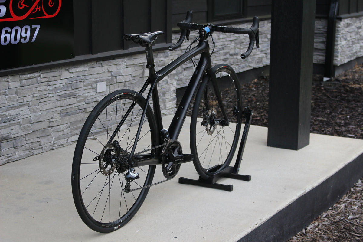 2015 Trek Domane 6.9 Disc- Dura-Ace Di2- 17lbs