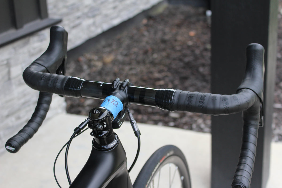 2015 Trek Domane 6.9 Disc- Dura-Ace Di2- 17lbs
