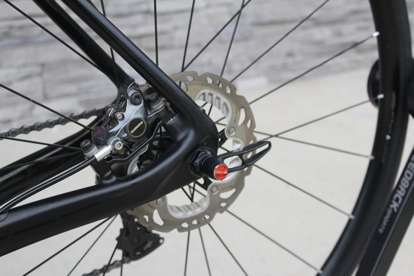 2015 Trek Domane 6.9 Disc- Dura-Ace Di2- 17lbs