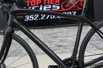 2015 Trek Domane 6.9 Disc- Dura-Ace Di2- 17lbs