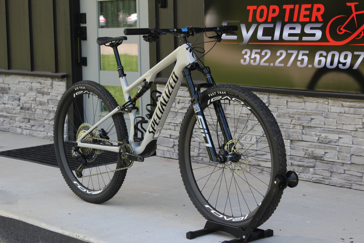 2026 Specialized Epic 8 Expert Di2 - 24lbs- NEW!