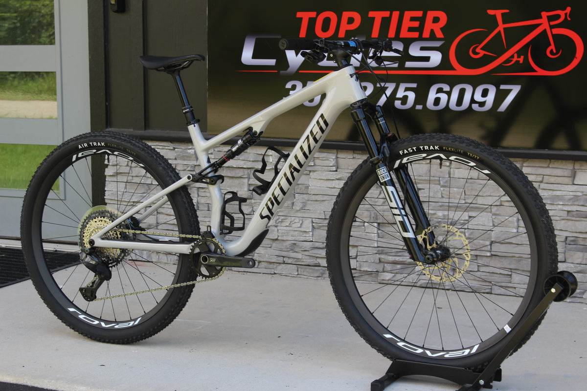 2026 Specialized Epic 8 Expert Di2 - 24lbs- NEW!