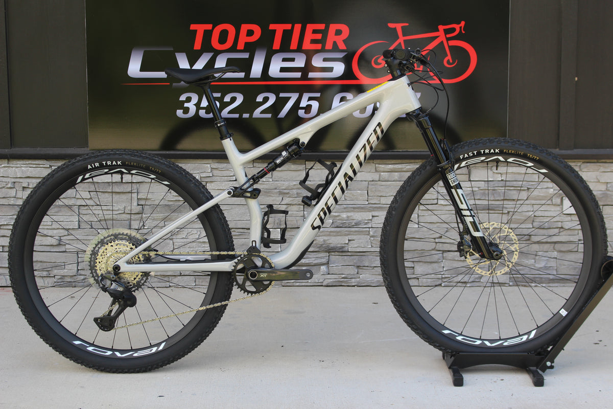2026 Specialized Epic 8 Expert Di2 - 24lbs- NEW!