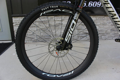 2026 Specialized Epic 8 Expert Di2 - 24lbs- NEW!