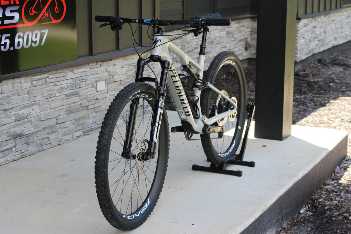 2026 Specialized Epic 8 Expert Di2 - 24lbs- NEW!
