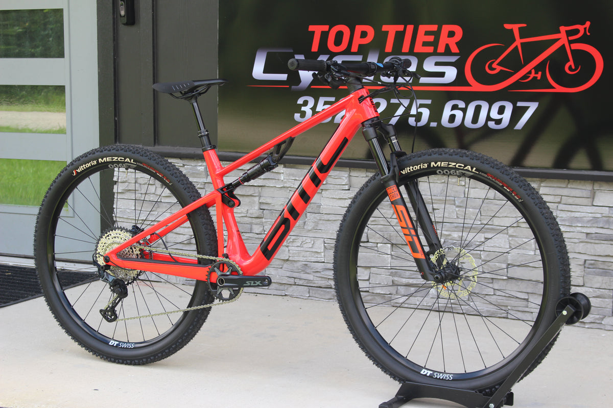 2026 BMC Fourstroke 01 Three- 25lbs- Carbon