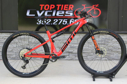 2026 BMC Fourstroke 01 Three- 25lbs- Carbon