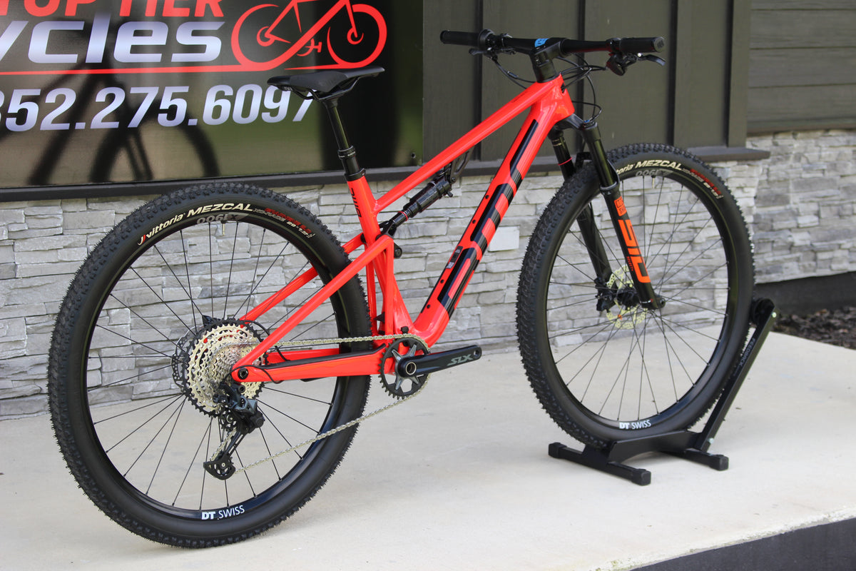 2026 BMC Fourstroke 01 Three- 25lbs- Carbon