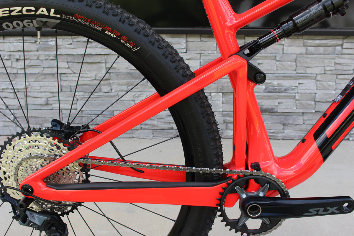 2026 BMC Fourstroke 01 Three- 25lbs- Carbon