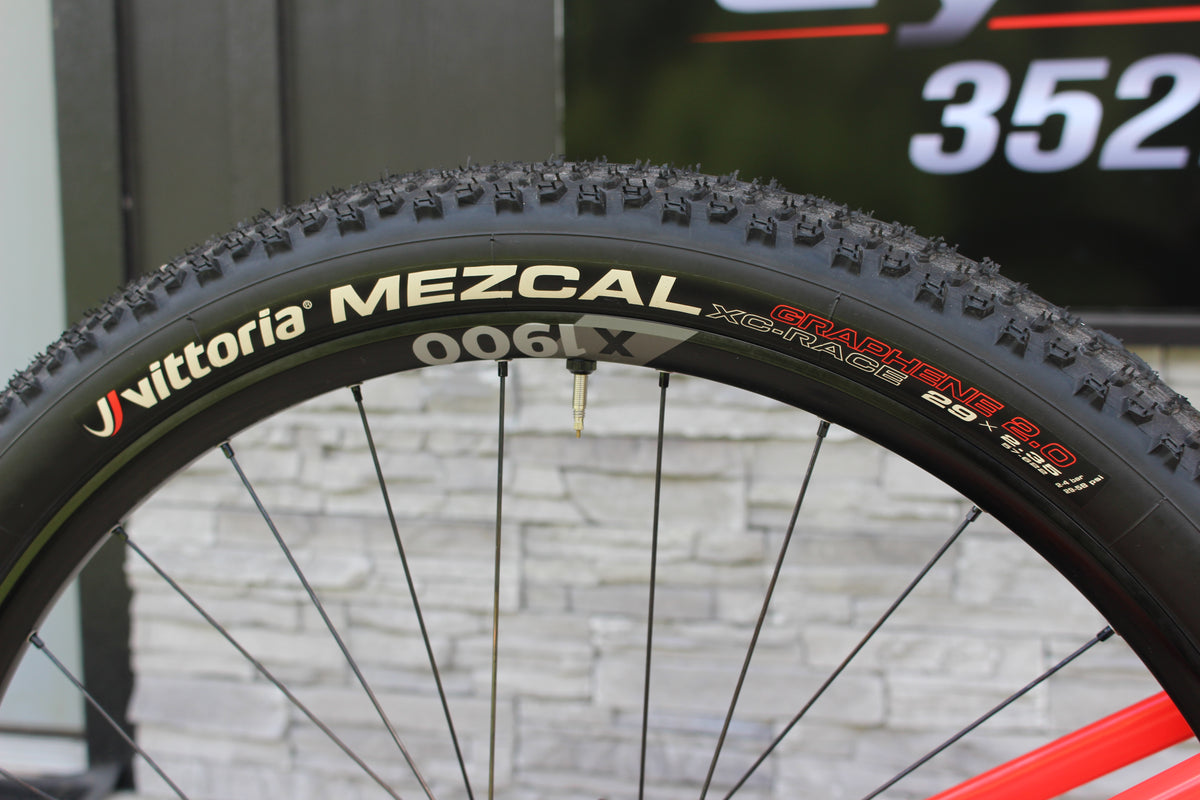 2026 BMC Fourstroke 01 Three- 25lbs- Carbon