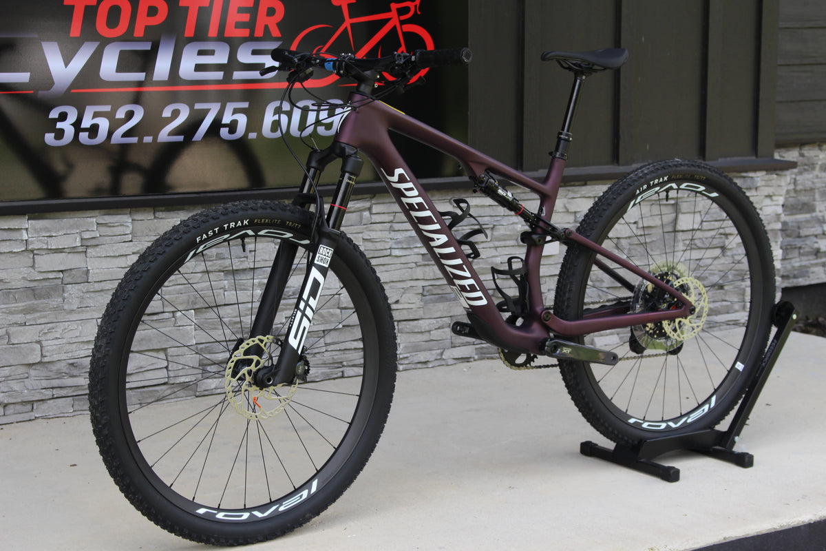 2026 Specialized Epic 8 Expert Di2 - 24lbs- NEW!