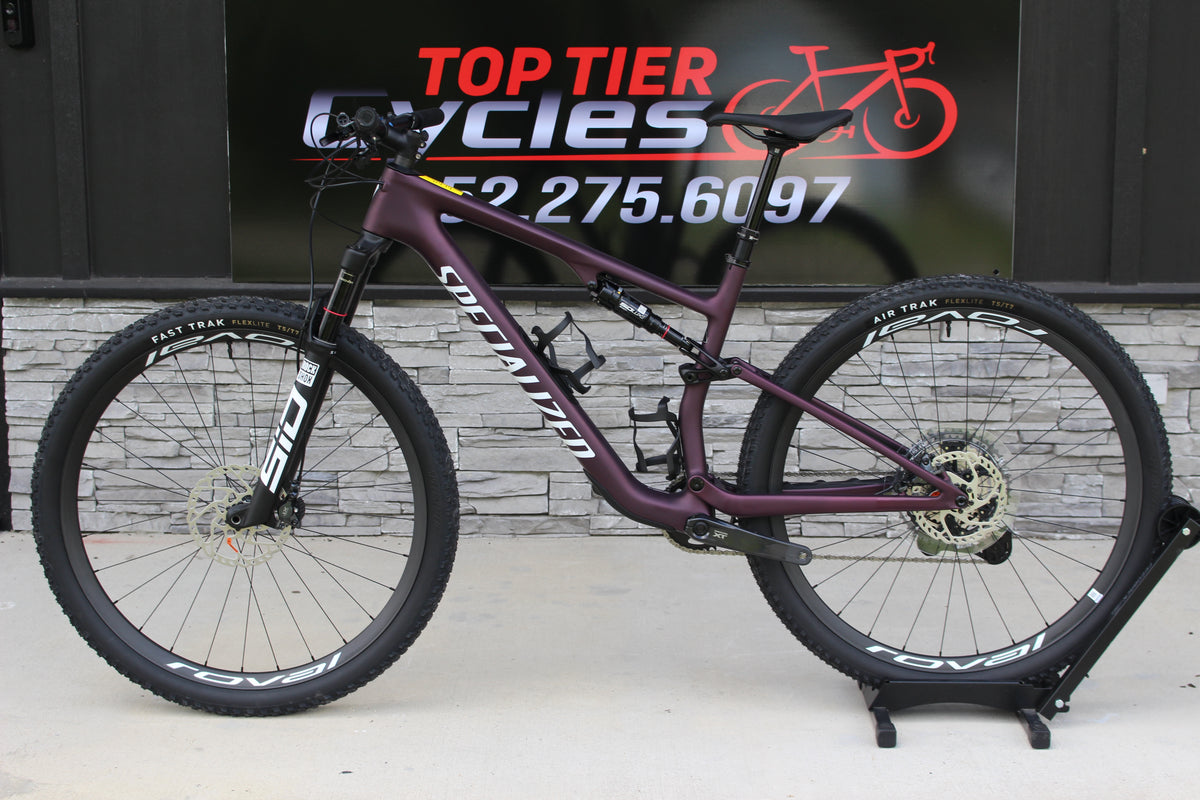 2026 Specialized Epic 8 Expert Di2 - 24lbs- NEW!
