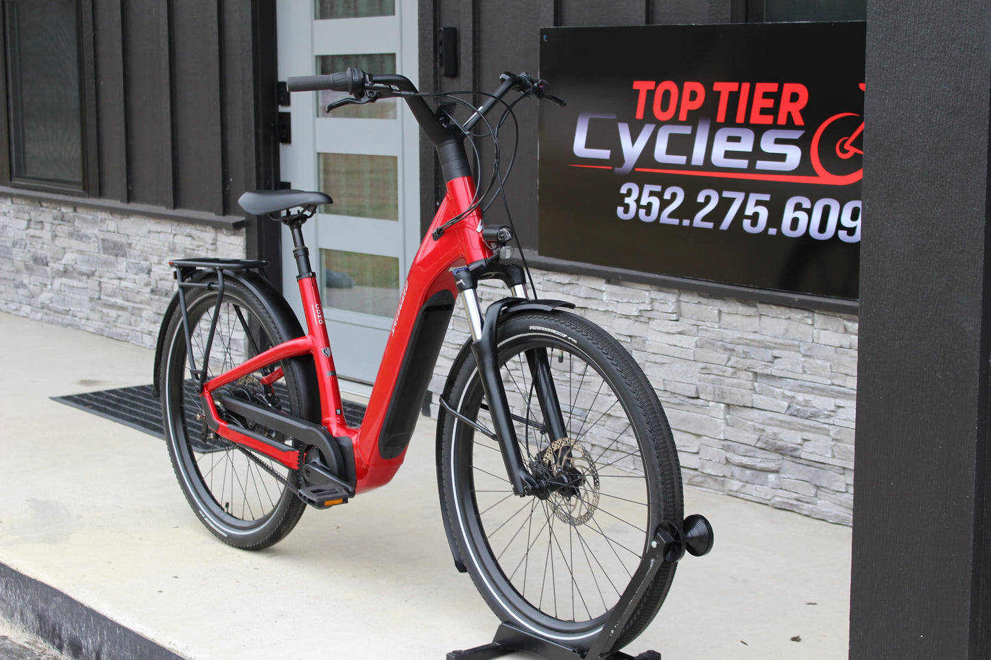2023 Specialized Turbo Como 3.0 IGH- 240 Miles!- Shop bike!