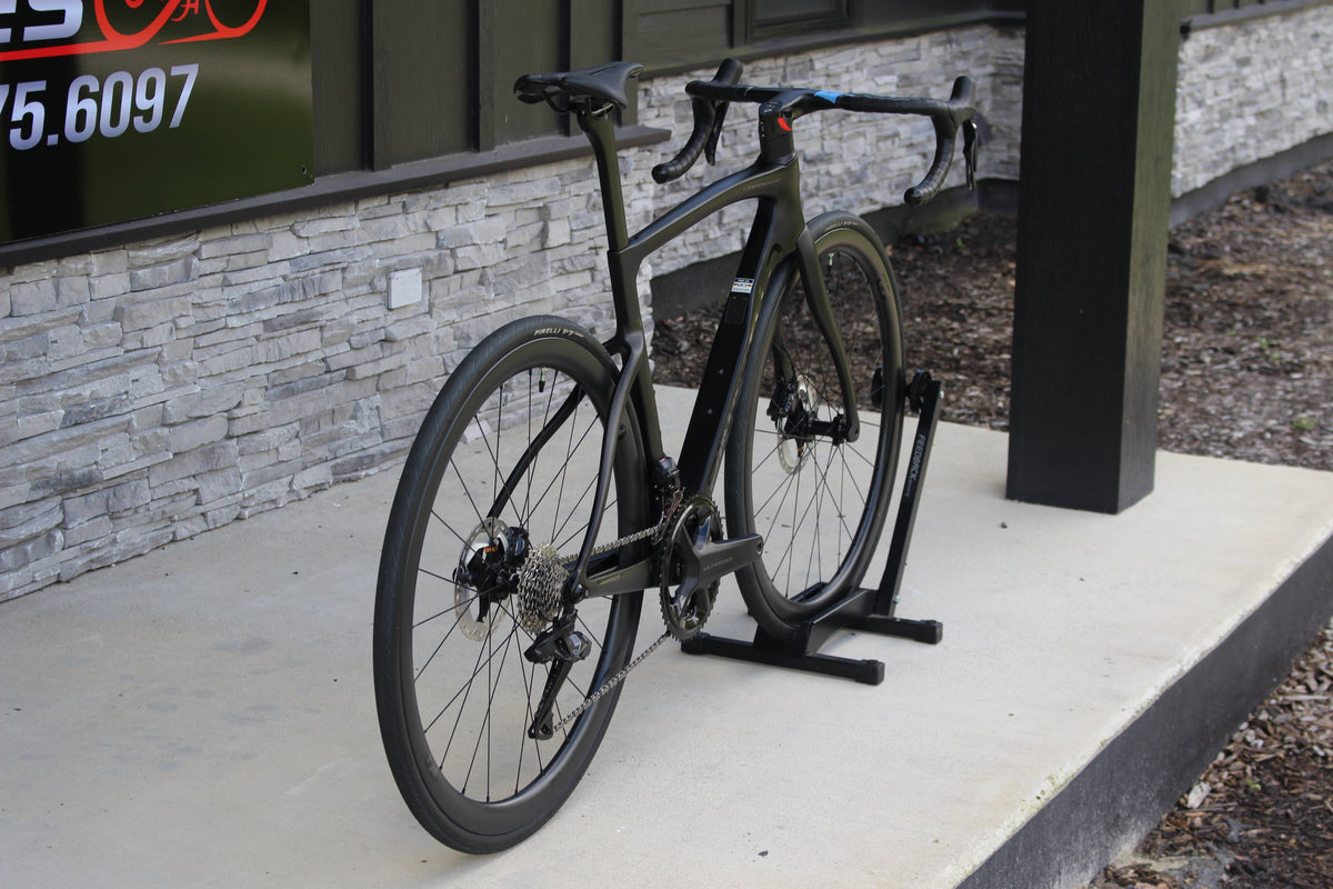 2025 Pinarello F7- Ultegra Di2- Disc- BRAND NEW