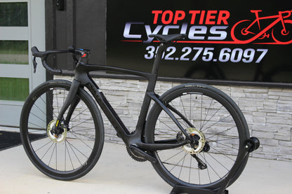 2025 Pinarello F7- Ultegra Di2- Disc- BRAND NEW