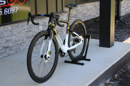 2025 Pinarello F7- Ultegra Di2- Disc- BRAND NEW