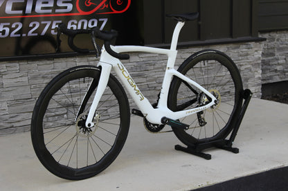 2026 Pinarello Dogma F Disc-Red AXS- BRAND NEW!