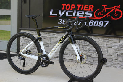 2025 Pinarello F7- Ultegra Di2- Disc- BRAND NEW!