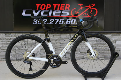 2025 Pinarello F7- Ultegra Di2- Disc- BRAND NEW!