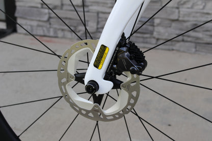 2025 Pinarello F7- Ultegra Di2- Disc- BRAND NEW!