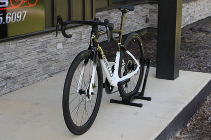 2025 Pinarello F7- Ultegra Di2- Disc- BRAND NEW!
