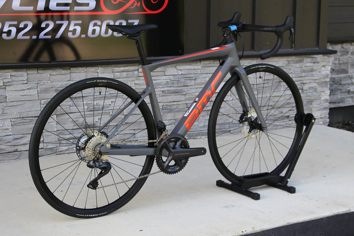 2024 BMC Teammachine SLR Two Di2- 17lbs- NEW!