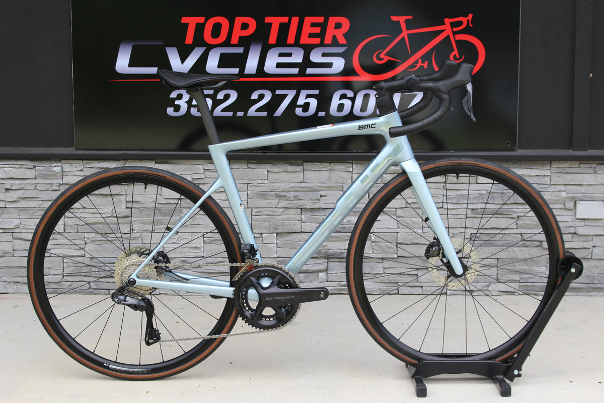 2027 BMC Teammachine SLR One Di2- 17lbs- NEW!