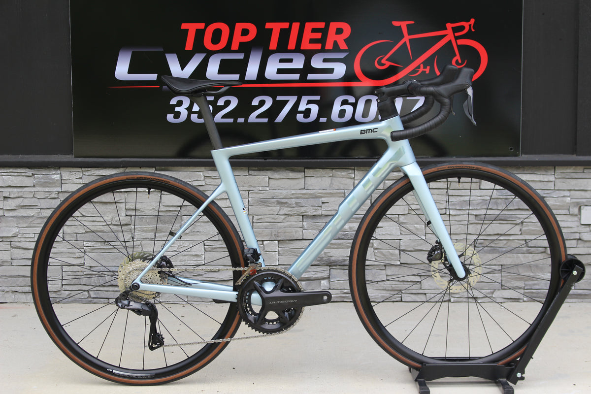2027 BMC Teammachine SLR One Di2- 17lbs- NEW!