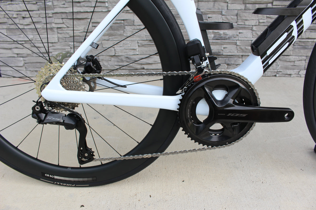 2026 BMC Teammachine R01 Aero- Di2- 17lbs- NEW!