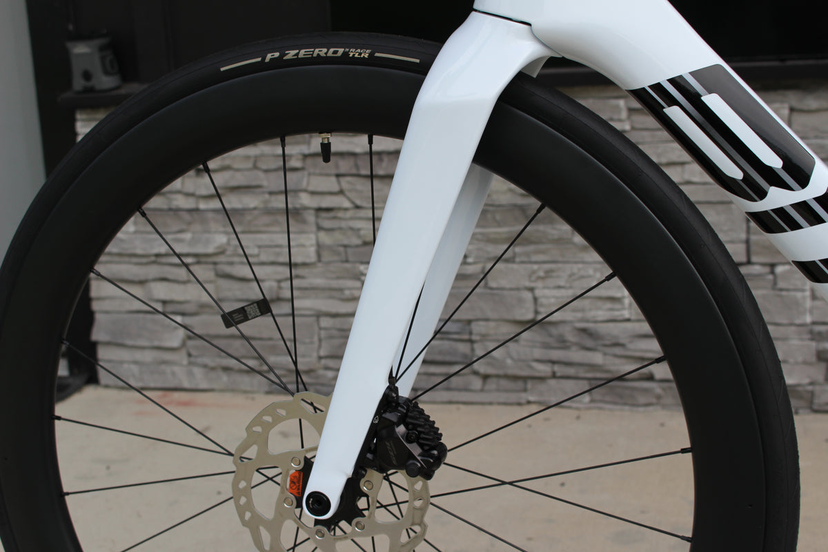 2026 BMC Teammachine R01 Aero- Di2- 17lbs- NEW!