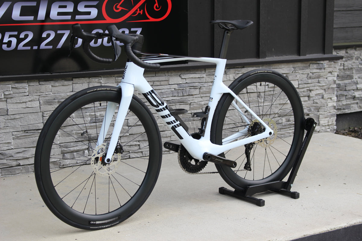 2026 BMC Teammachine R01 Aero- Di2- 17lbs- NEW!
