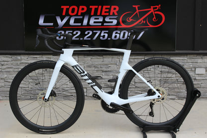 2026 BMC Teammachine R01 Aero- Di2- 17lbs- NEW!