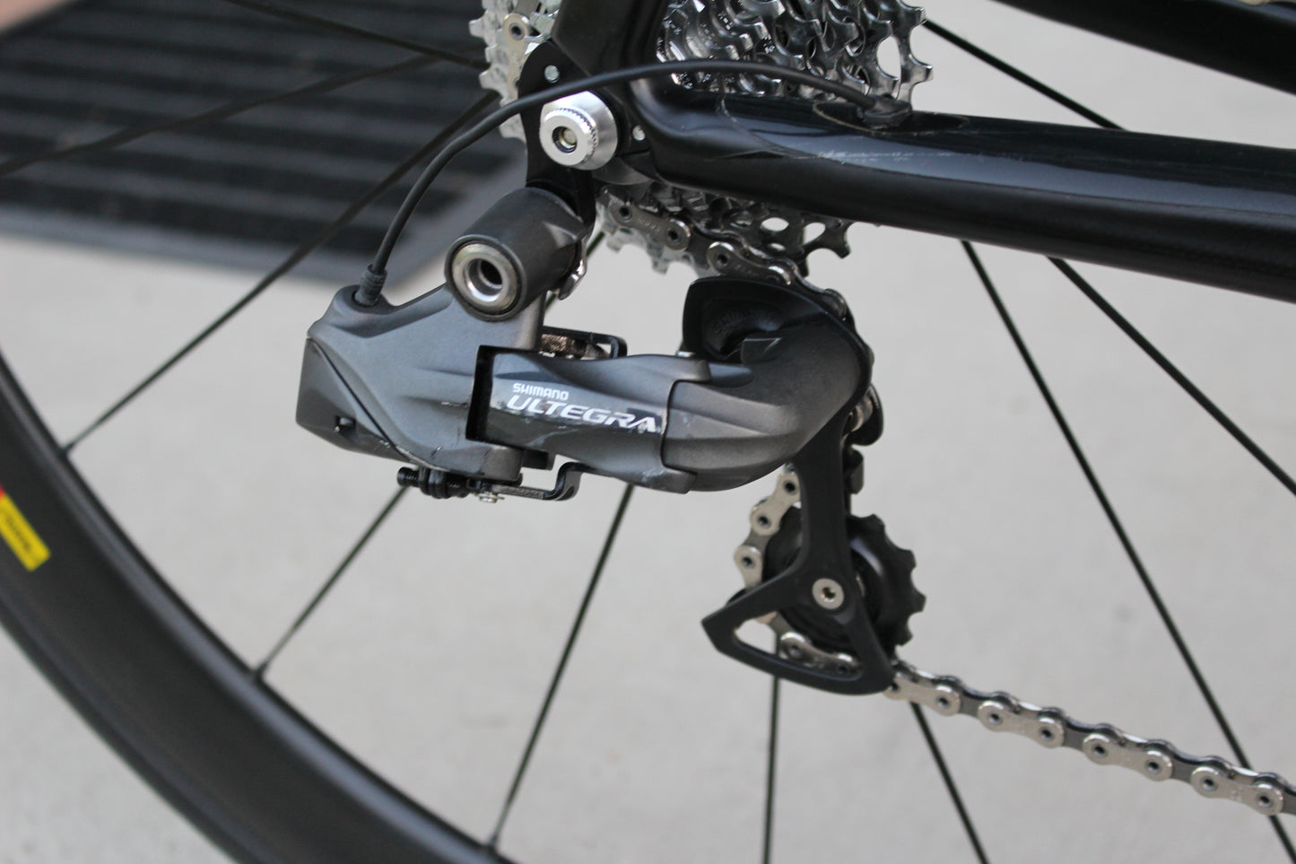 2012 Pinarello Dogma 60.1- Race Carbon Wheels - Di2 - 16lbs