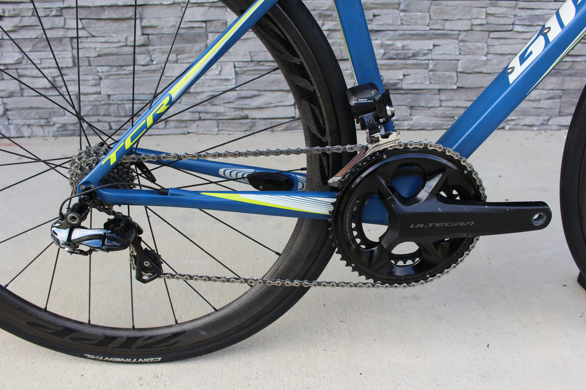 2017 Giant TCR Advanced SL Di2- 16lbs- ZIPP's!