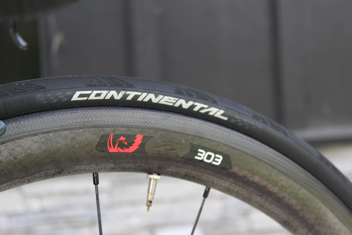 2017 Giant TCR Advanced SL Di2- 16lbs- ZIPP's!