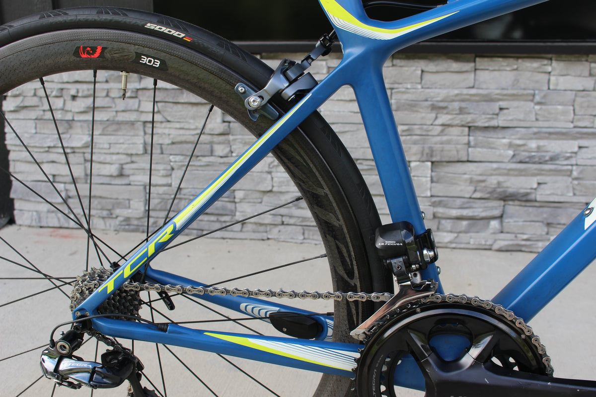 2017 Giant TCR Advanced SL Di2- 16lbs- ZIPP's!