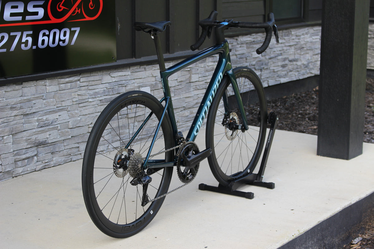 2025 Specialized Tarmac SL8 Expert Ui2- 16lbs