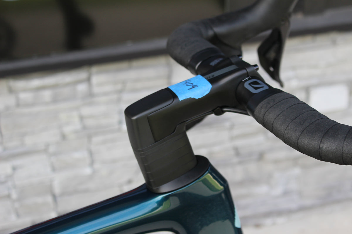 2025 Specialized Tarmac SL8 Expert Ui2- 16lbs