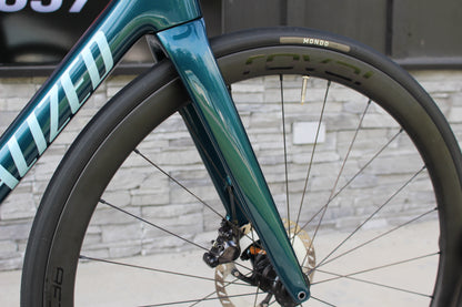 2025 Specialized Tarmac SL8 Expert Ui2- 16lbs