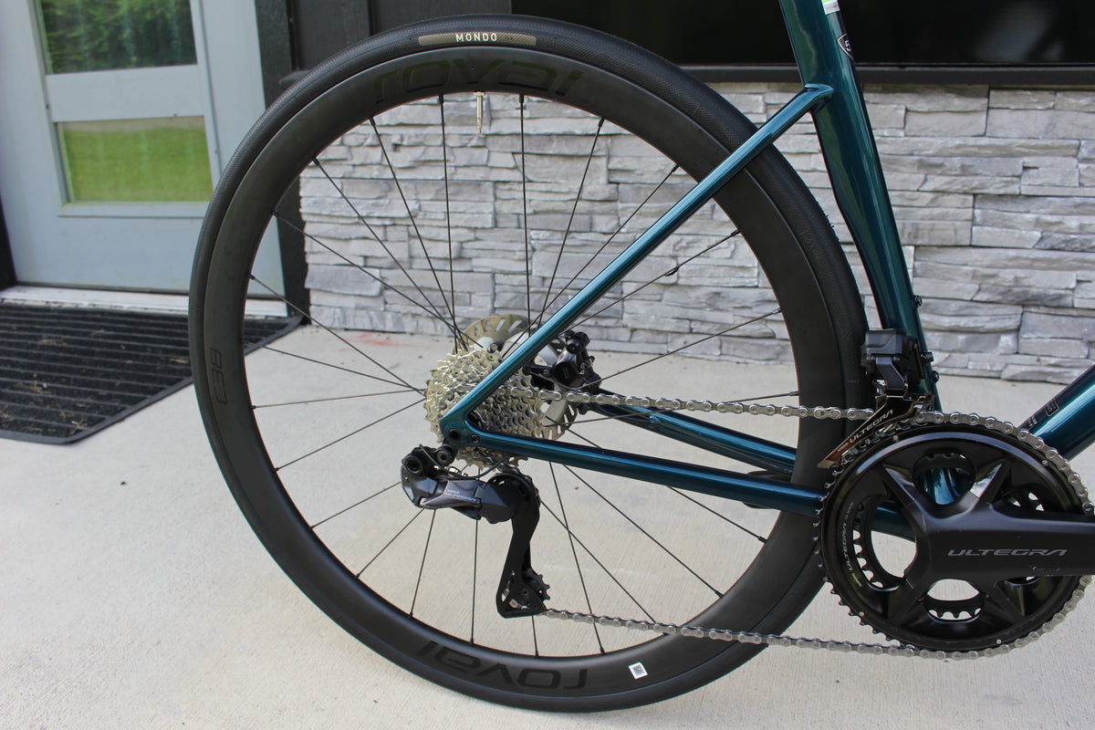 2025 Specialized Tarmac SL8 Expert Ui2- 16lbs