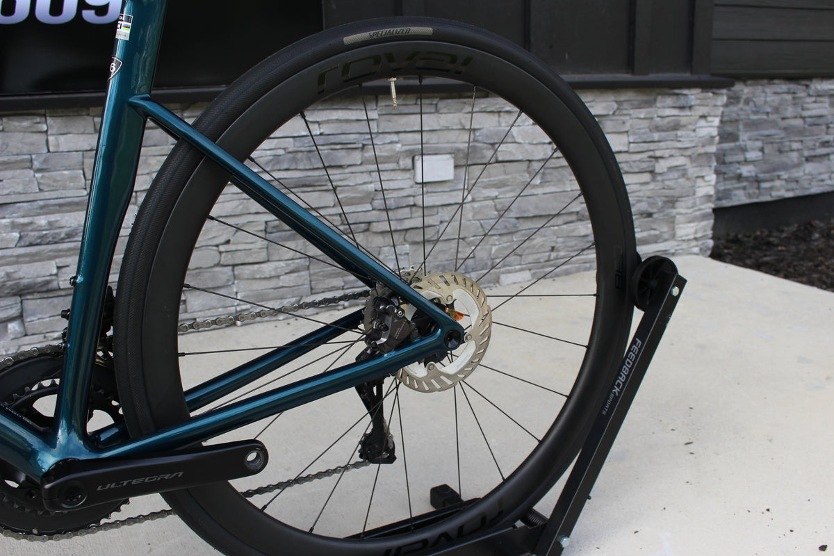 2025 Specialized Tarmac SL8 Expert Ui2- 16lbs